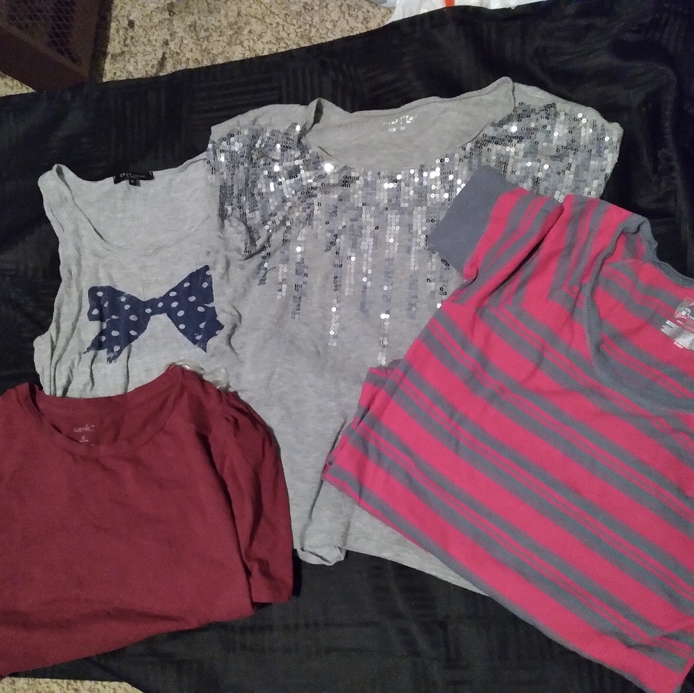 Bundle 4 shirts